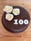 100-cake-with-roses-1-rotated