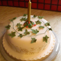 Christmas-10 - ivy-wreath-and-candle